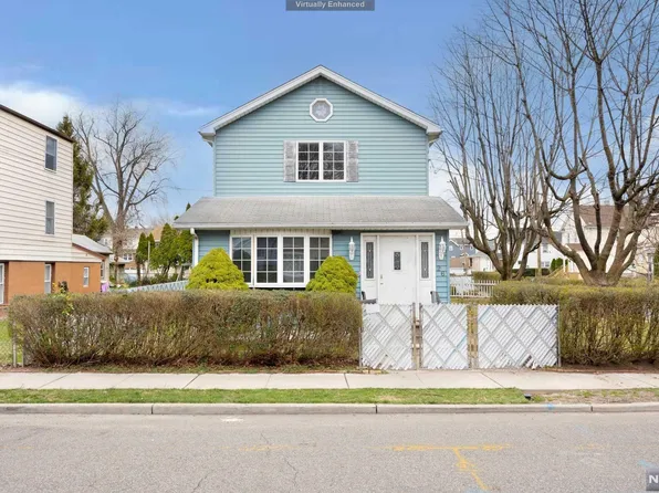 26 Hester St, Little Ferry, NJ 07643