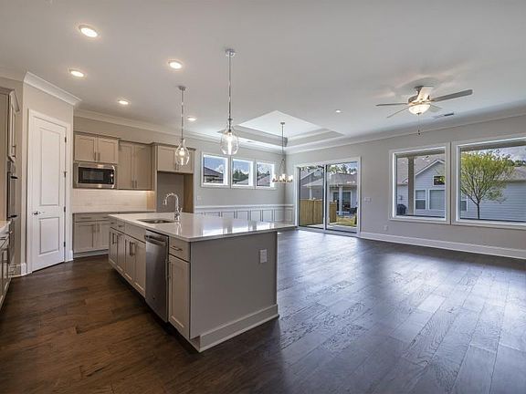 3rd image of 515 Meehan Ct