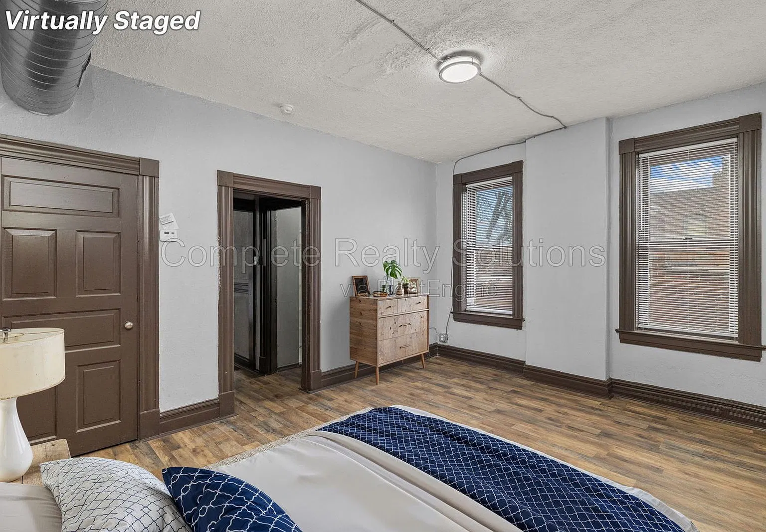 1 bed, 1.0 bath, 854 sqft, $825 — Photo 2