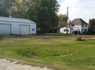 4390 N Center Point Rd, Center Point, IA 52213
