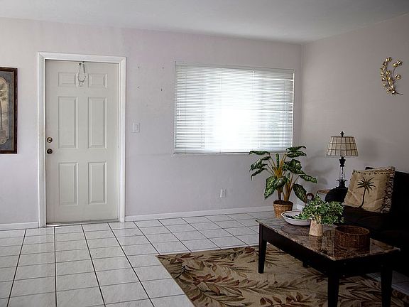 4th image of 2180 Lake Osborne Dr APT 10