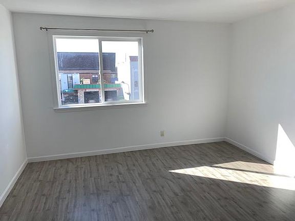 4th image of 950 Quintara St APT 7