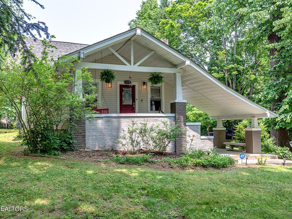 1st image of 2619 Bernhurst Dr