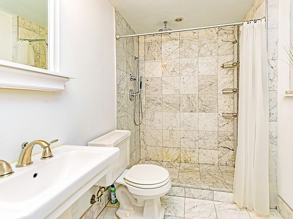 5th image of 120 Cabrini Blvd APT 41