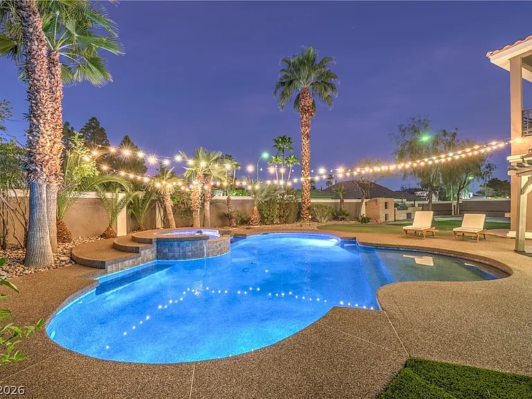 7520 Captains Harbor Dr — Photo 4