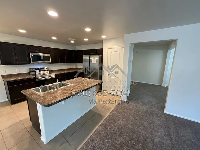 6112 E Paradise Ln — Photo 10