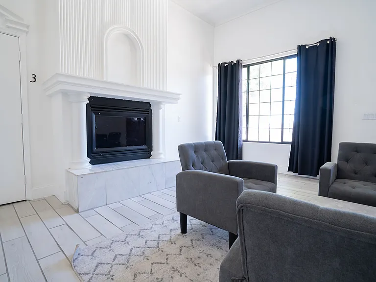 5102 W Osborn Rd — Photo 15