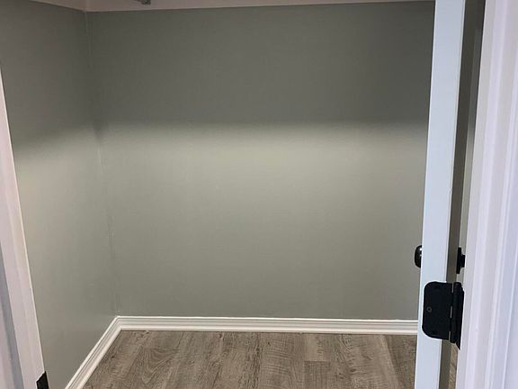 5th image of 355 Bells Ferry Dr