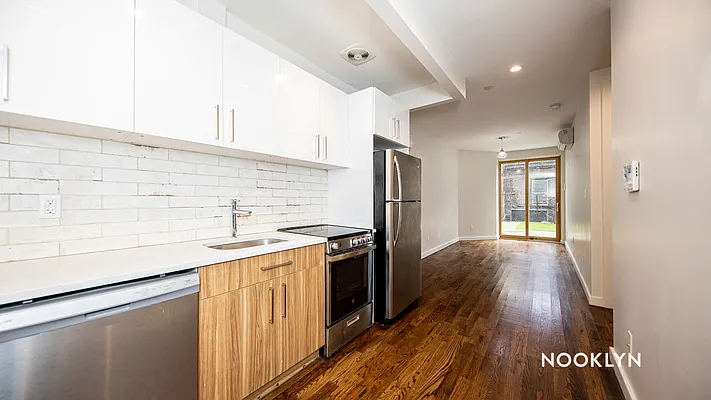 Rented by Nooklyn NYC LLC | media 2