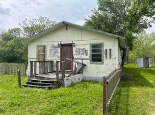 6708 Hawthorne Rd, Hitchcock, TX 77563