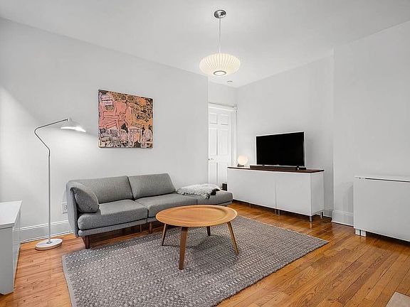4th image of 251 Pacific St APT 12