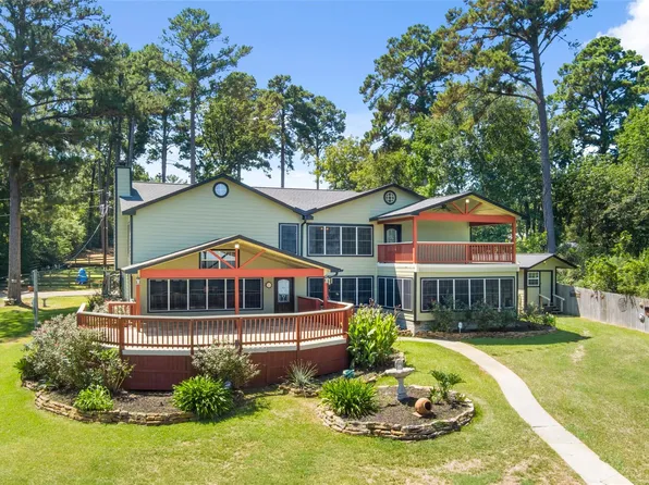 200 Trott Ln, Pointblank, TX 77364