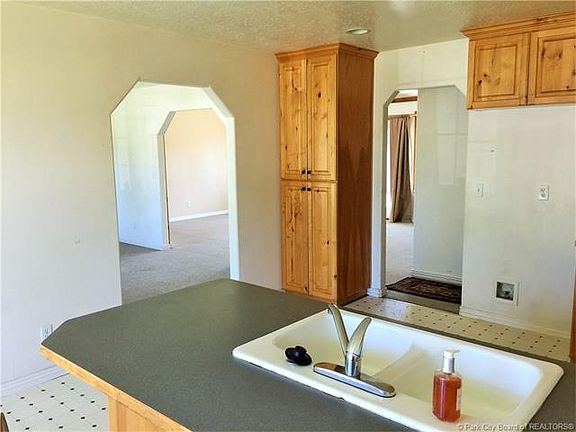 4th image of 1103 W Country Meadow Estates Dr