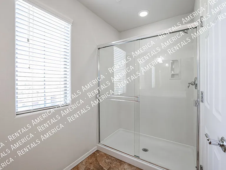 2127 W Monte Cristo Ave — Photo 31