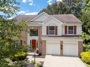 211 Silver Fox Ct, Loveland, OH 45140