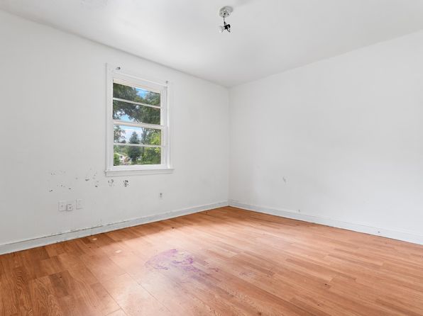 columbia-south-carolina-370661572 picture