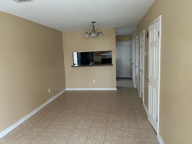 909 Aspen Ct #D — Photo 6