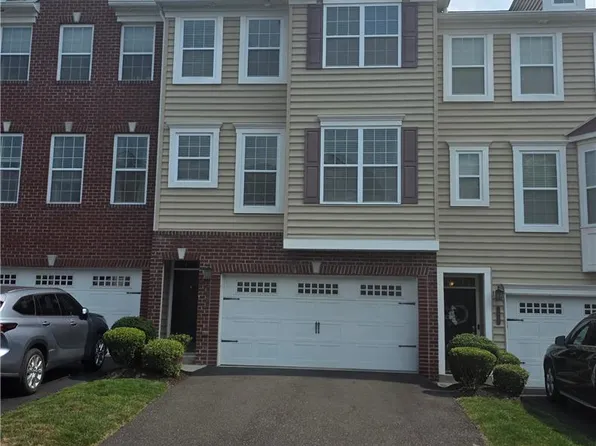 19 Rosy Ridge Ct, Telford, PA 18969