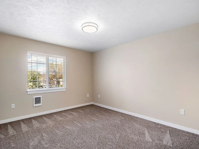 10008 N Colfax Rd #101-115 — Photo 30