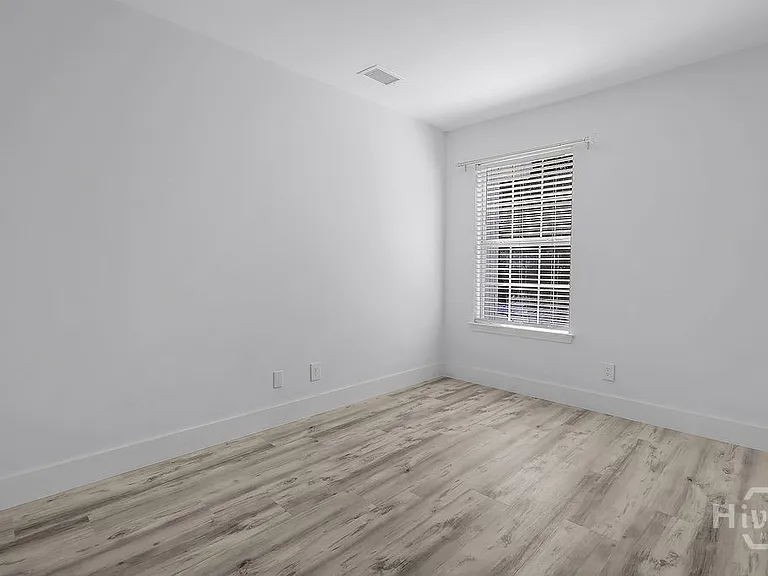 11903 Apache Ave #3 — Photo 29