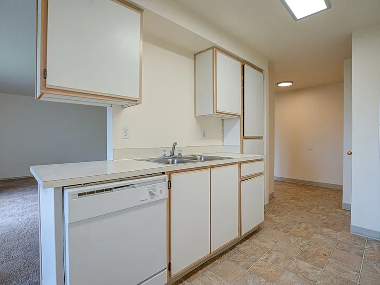 #294 FIELDSTONE APARTMENTS — Photo 31