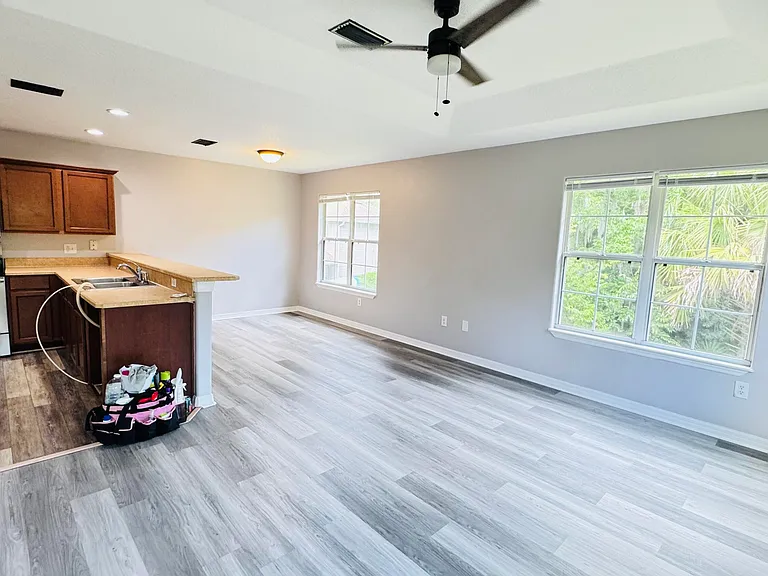 1575 Megan Bay Cir — Photo 10