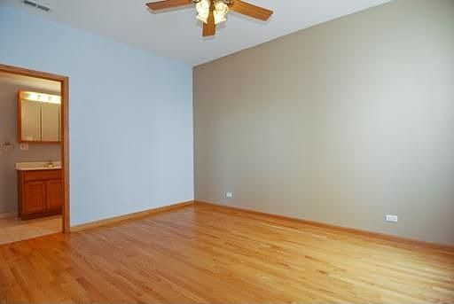 5th image of 1939 N Sawyer Ave APT 3N