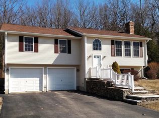 13 Ware Dr, Baldwinville, MA 01436