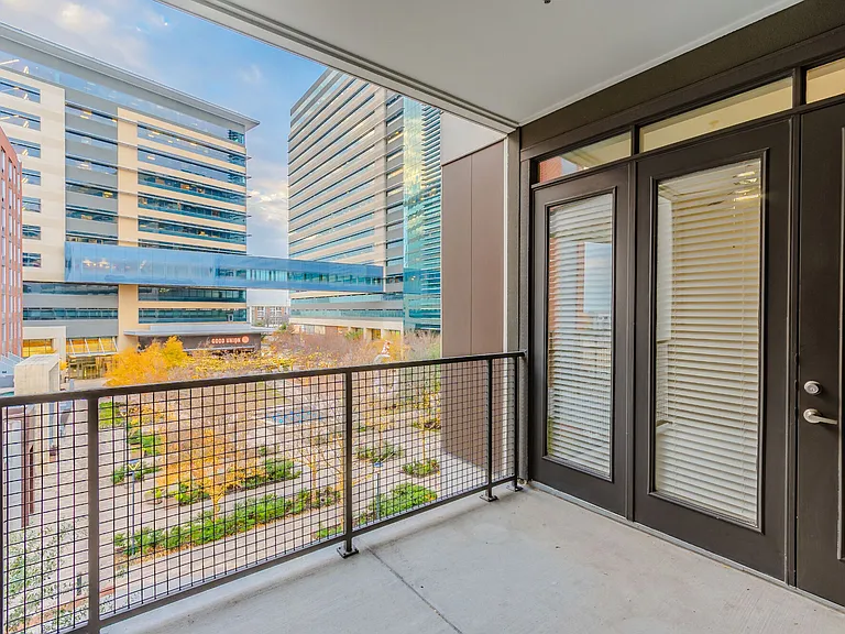 Anthem Cityline Apartments — Photo 20
