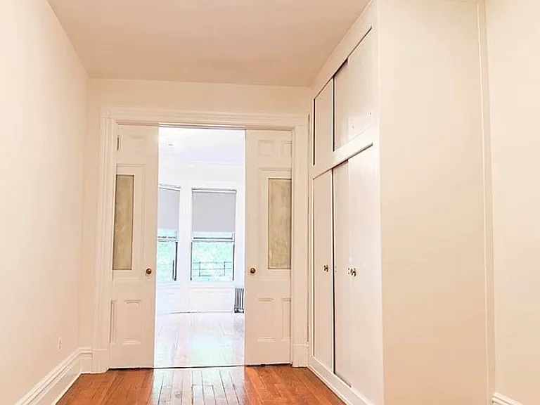 635 Leonard St #3 — Photo 5