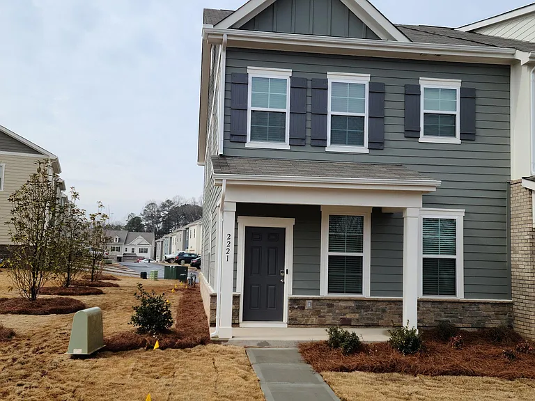2221 Mount Harmony Church Rd — Photo 1