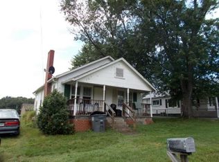 217 Englewood Ave, Mount Carmel, TN 37645