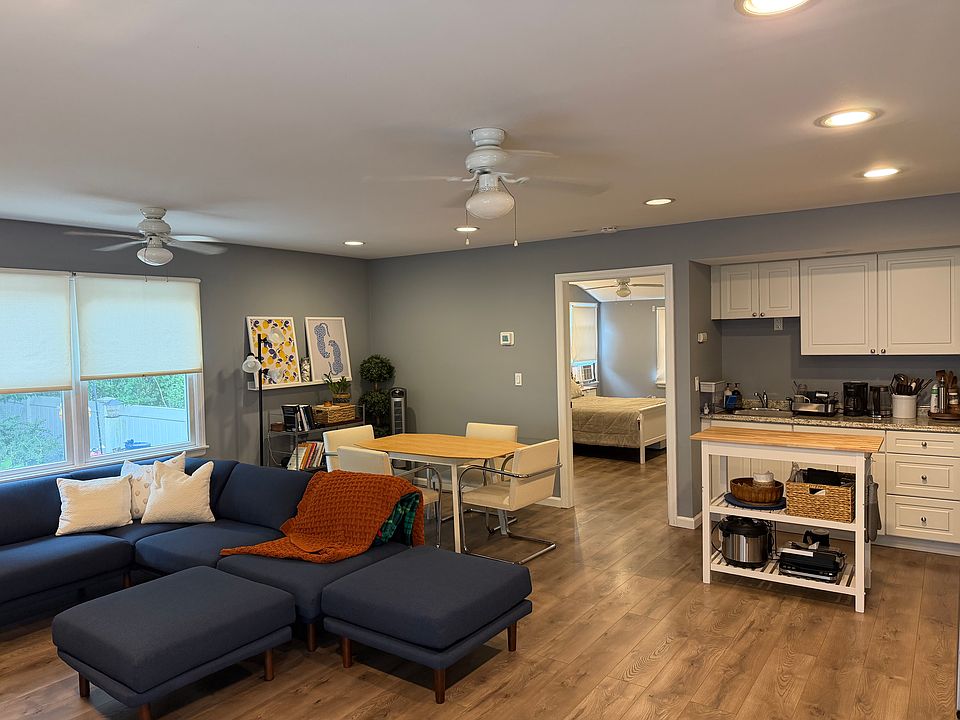 1st image of 11 Mara Rd #2