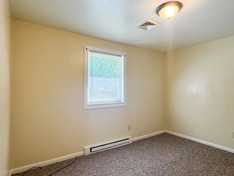 708 Crestline Blvd — Photo 12