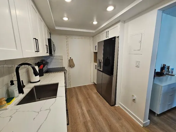 18061 Biscayne Blvd APT 1602, Aventura, FL 33160