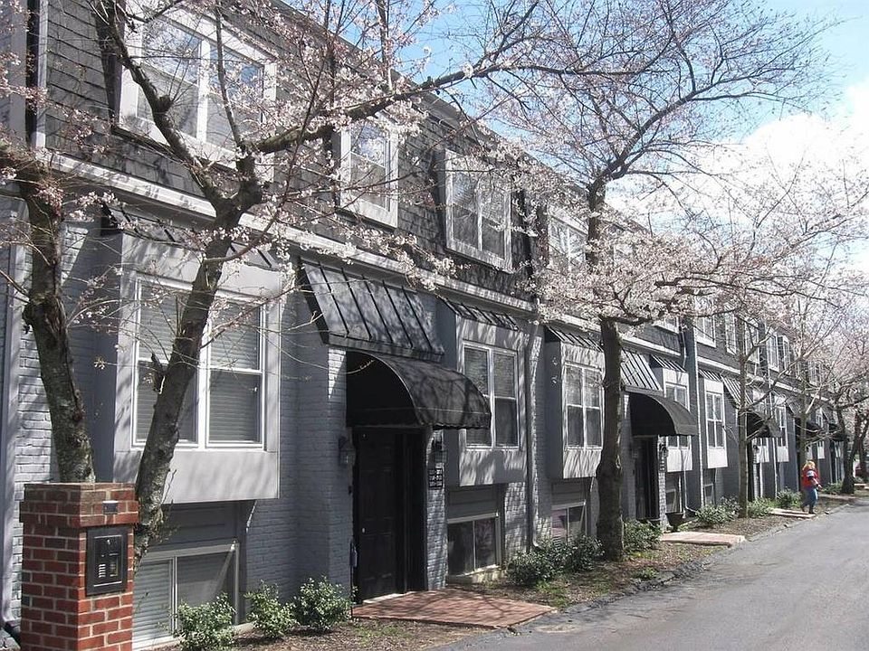 1st image of 125 Forest Ave APT 3002