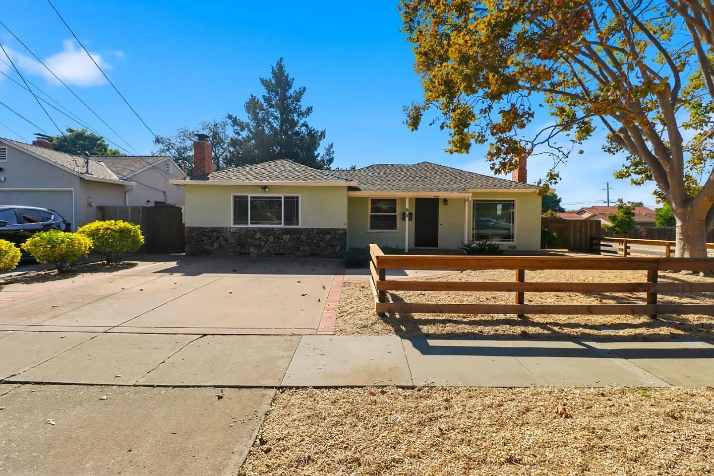 95 El Campo Dr photo 1