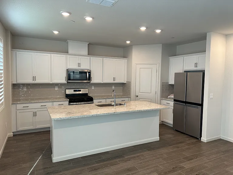 7042 Mauna Loa Way — Photo 19