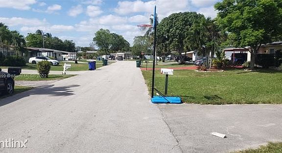 3rd image of 2640 NW 64th Ave
