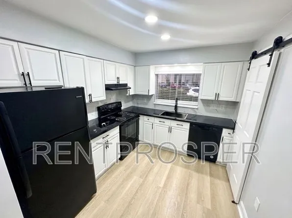 4267 S Semoran Blvd APT 14, Orlando, FL 32822