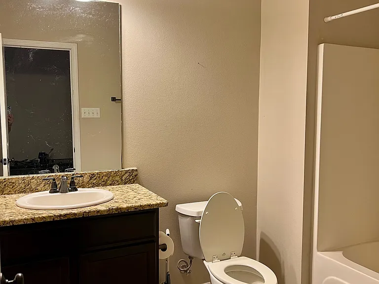 652 Northbrook Dr — Photo 18