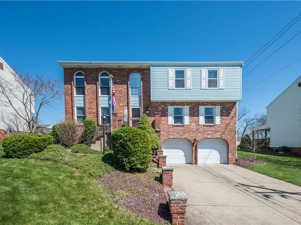 6738 Elk Rush Dr, Imperial, PA 15126