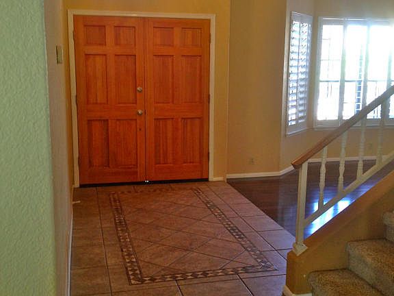 4th image of 16401 N 48th Way