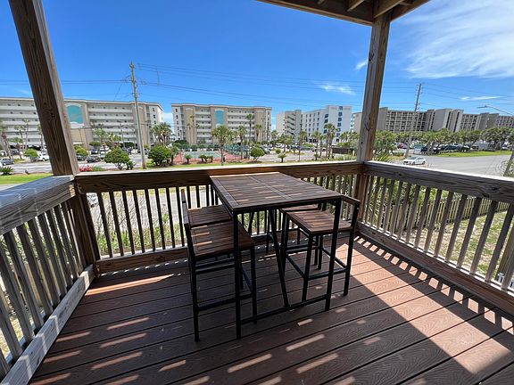 4th image of 304 Barracuda Ave Unit 203