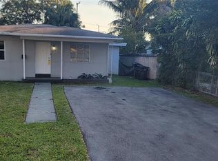 1938 Fletcher St, Hollywood, FL 33020