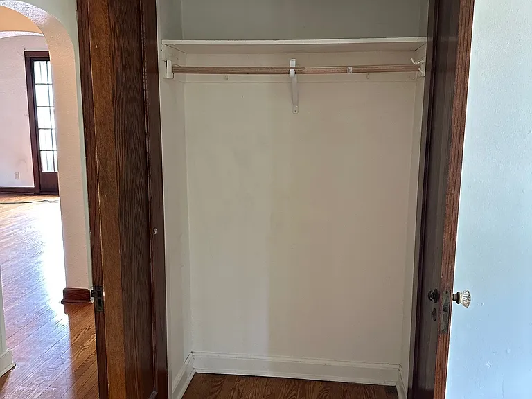 4305 N Marlborough Dr — Photo 12