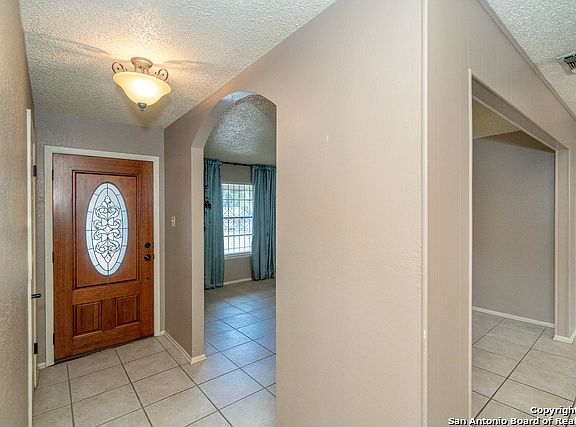 4th image of 14319 BRANGUS DR