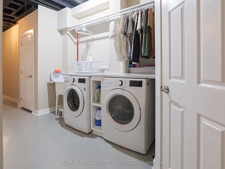 453 Mahogany Ct — Photo 23