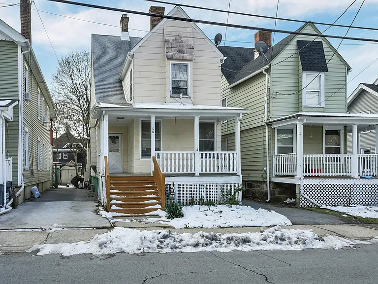 22 Grant St — Photo 5