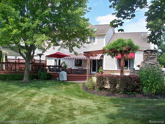 2nd image of 2933 Augusta Dr